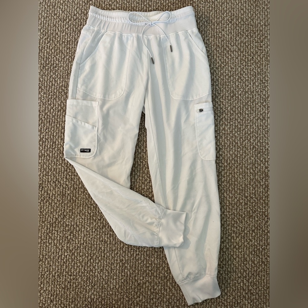 Grey’s Anatomy Women’s Spandex Stretch Jogger Style Scrubs Pants - WHITE